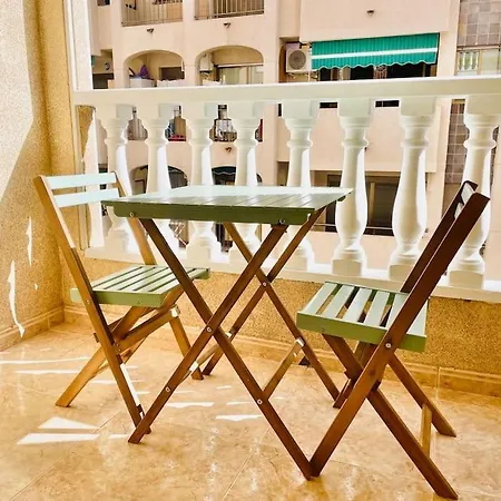 Charming Apartment Torrevieja Exterior photo